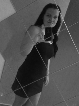 Monique80 aus Deutschland (PLZ: 06667)