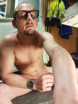 Sekttrinker21 aus Deutschland (PLZ: 51519)