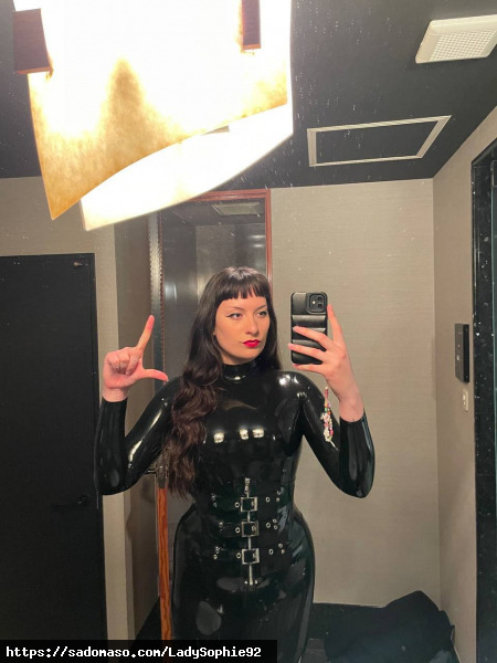 LadySophie92 (PLZ: 40210)