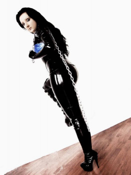 MistressLuciana aus Deutschland (PLZ: 40547)