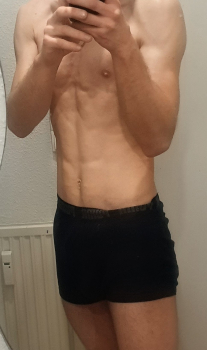 Ajkaeker aus Deutschland (PLZ: 09111)