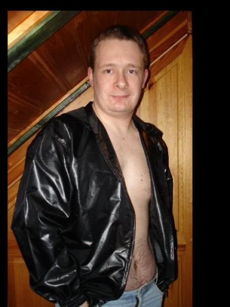 Andreas30Nds (PLZ: 2885)