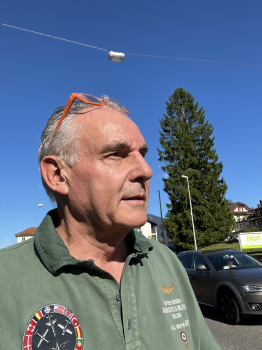 clama aus Schweiz (PLZ: 6005)