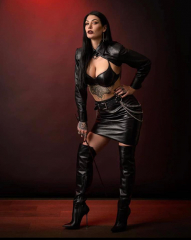 MistressSasha aus Deutschland (PLZ: 010)