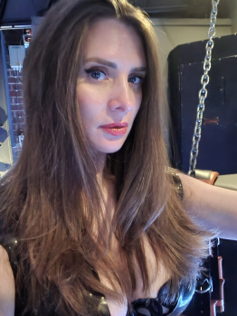 Meesteres_marie aus Niederlande (PLZ: -1000)