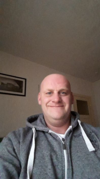 lommel34 (PLZ: 1717)