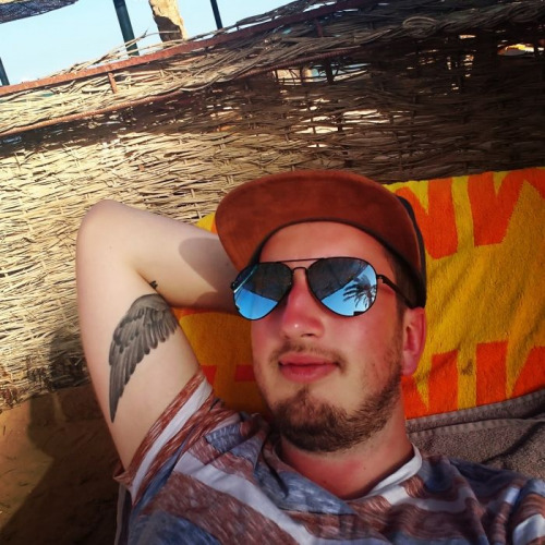 Bondage_Ray (PLZ: 90574)