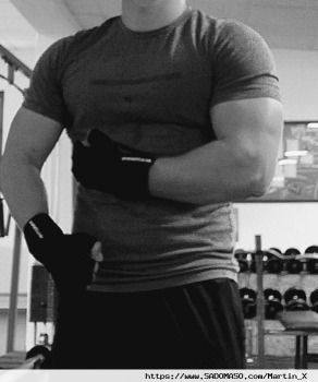 Martin_X aus Deutschland (PLZ: 01936)