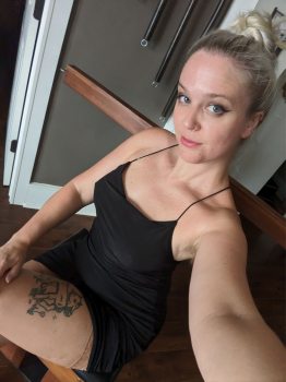 Herrin_xx aus Deutschland (PLZ: 60306)