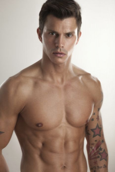 32zentimeter aus Deutschland (PLZ: 0420)