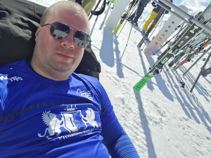 MR1992 aus Deutschland (PLZ: 61440)