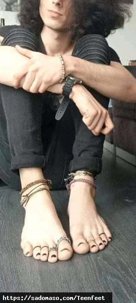 Teenfeet (PLZ: 41460)